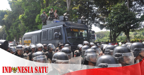 Aksi Demo Massa Puncak Latihan Penanganan Konflik Sosial di Lumajang